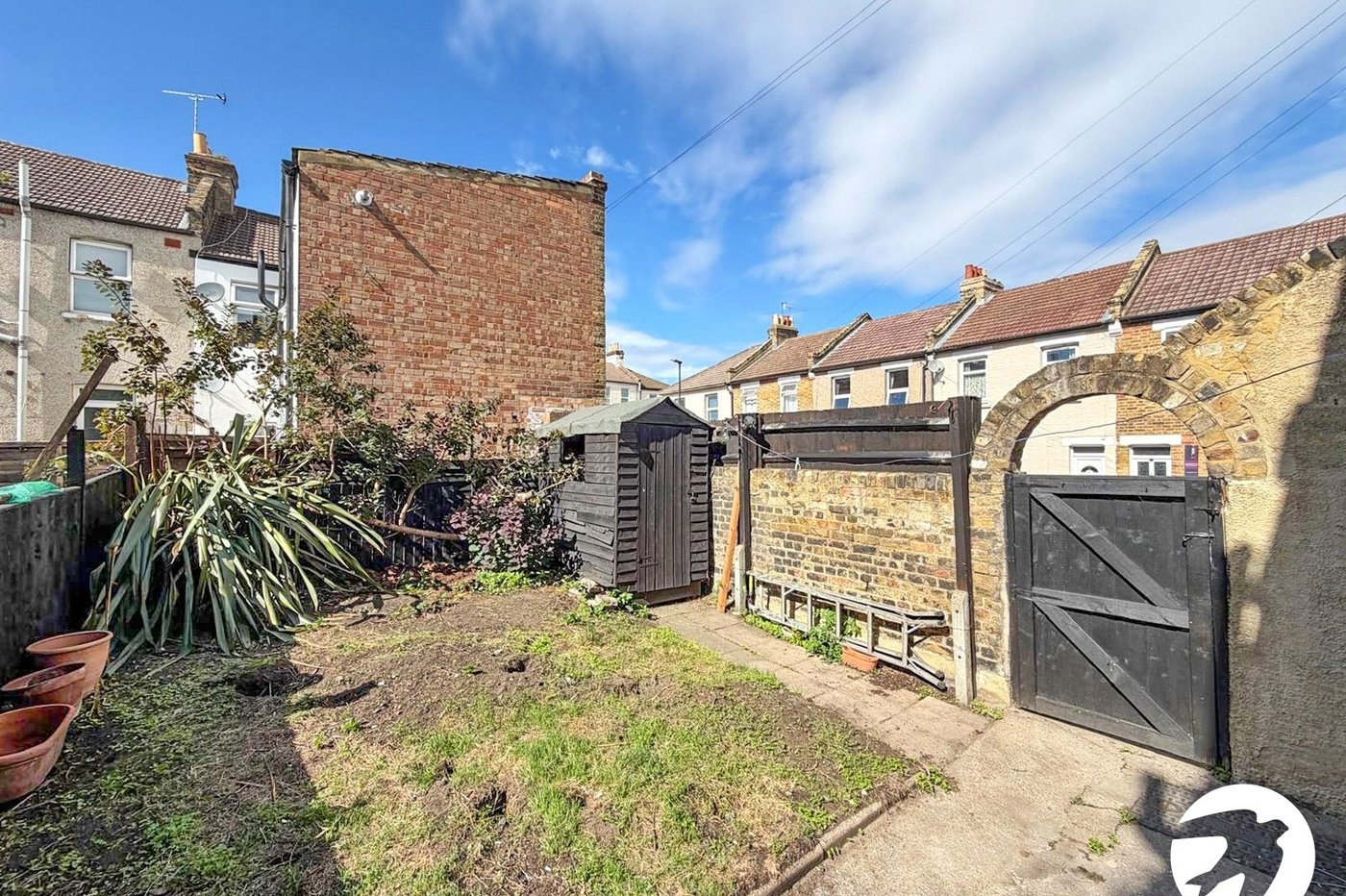2 bedroom house to rent in London | 