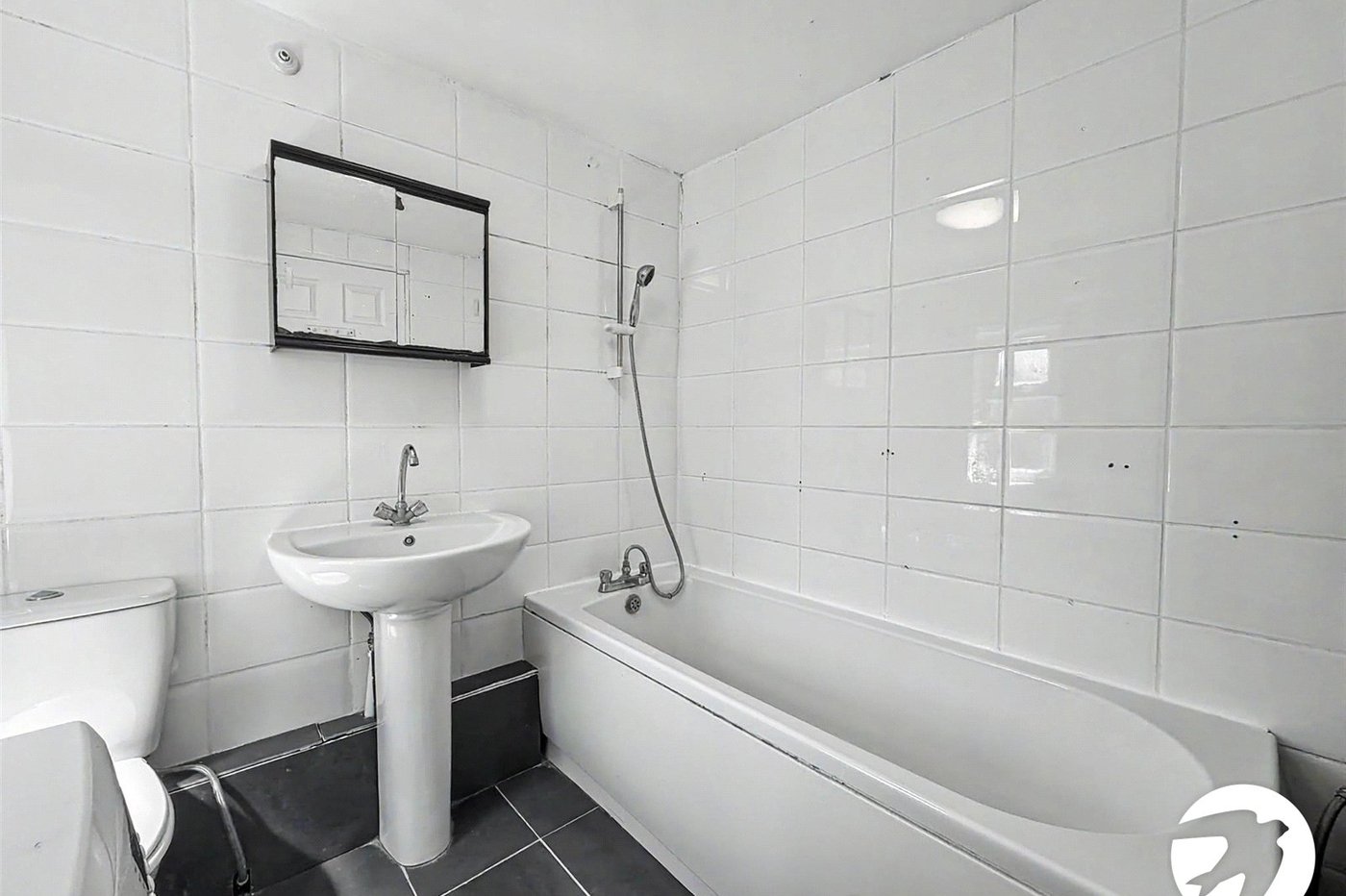 2 bedroom house to rent in Gillingham | Robinson Michael & Jackson