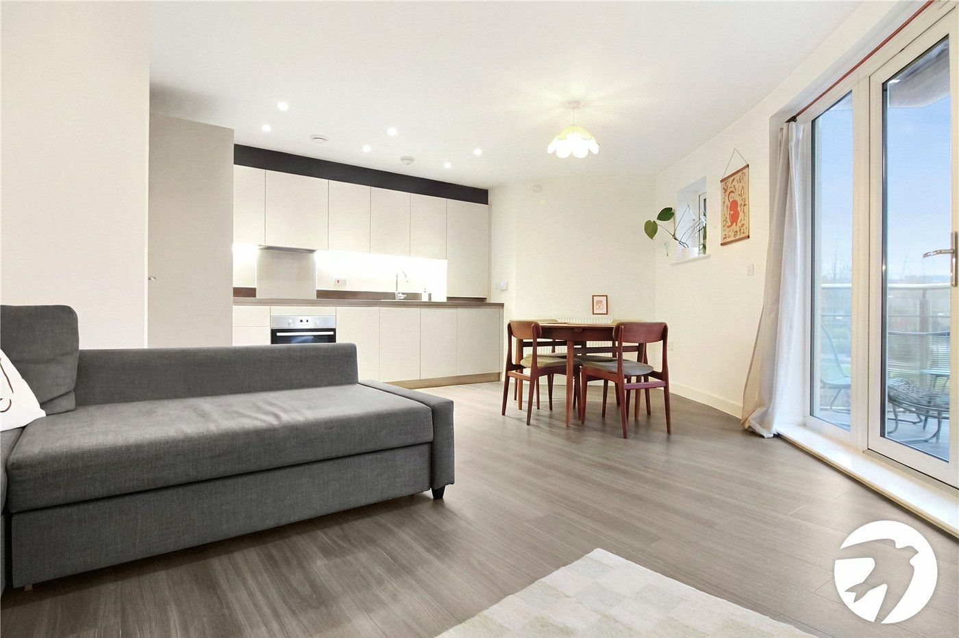 2 bedroom property to rent in Northfleet | Robinson Michael & Jackson