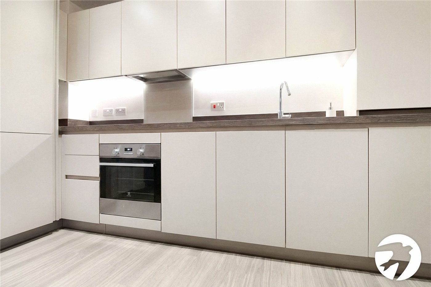 2 bedroom property to rent in Northfleet | Robinson Michael & Jackson