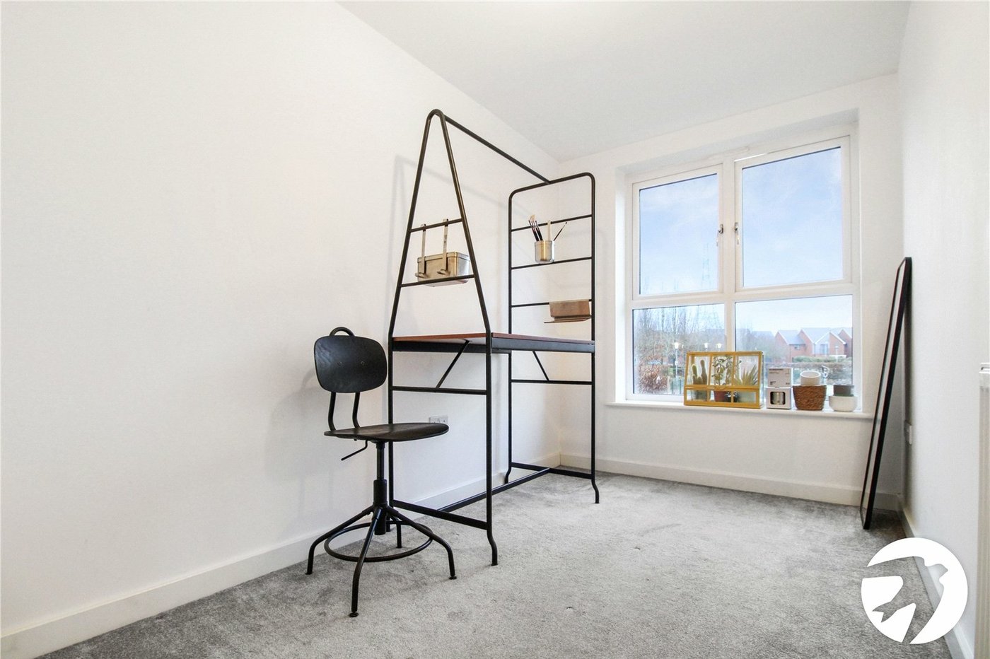 2 bedroom property to rent in Northfleet | Robinson Michael & Jackson