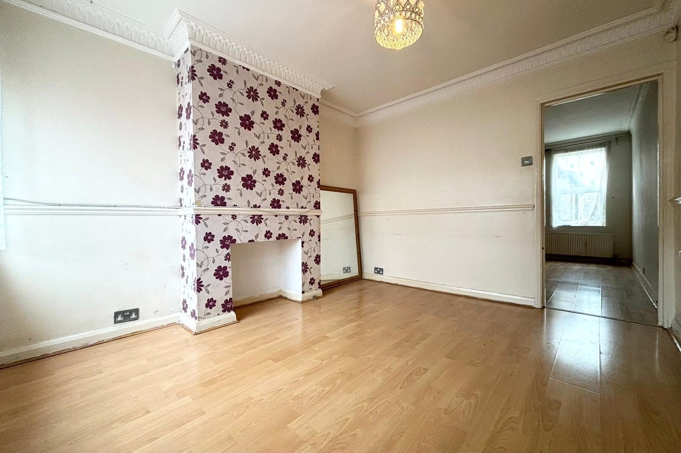 2 bedroom house to rent in Dartford | Robinson Jackson