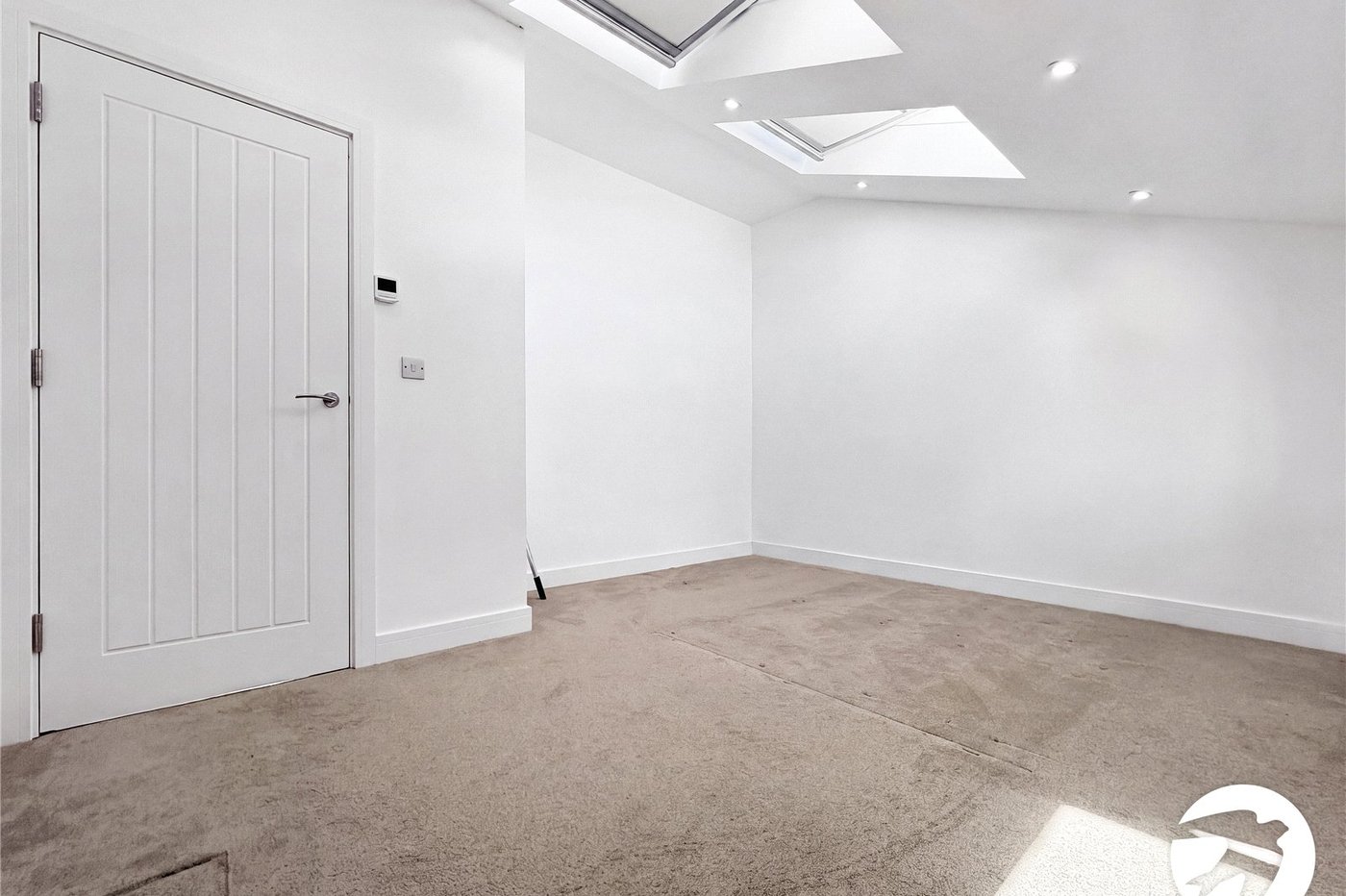 3 bedroom house to rent in Lynsted | Robinson Michael & Jackson