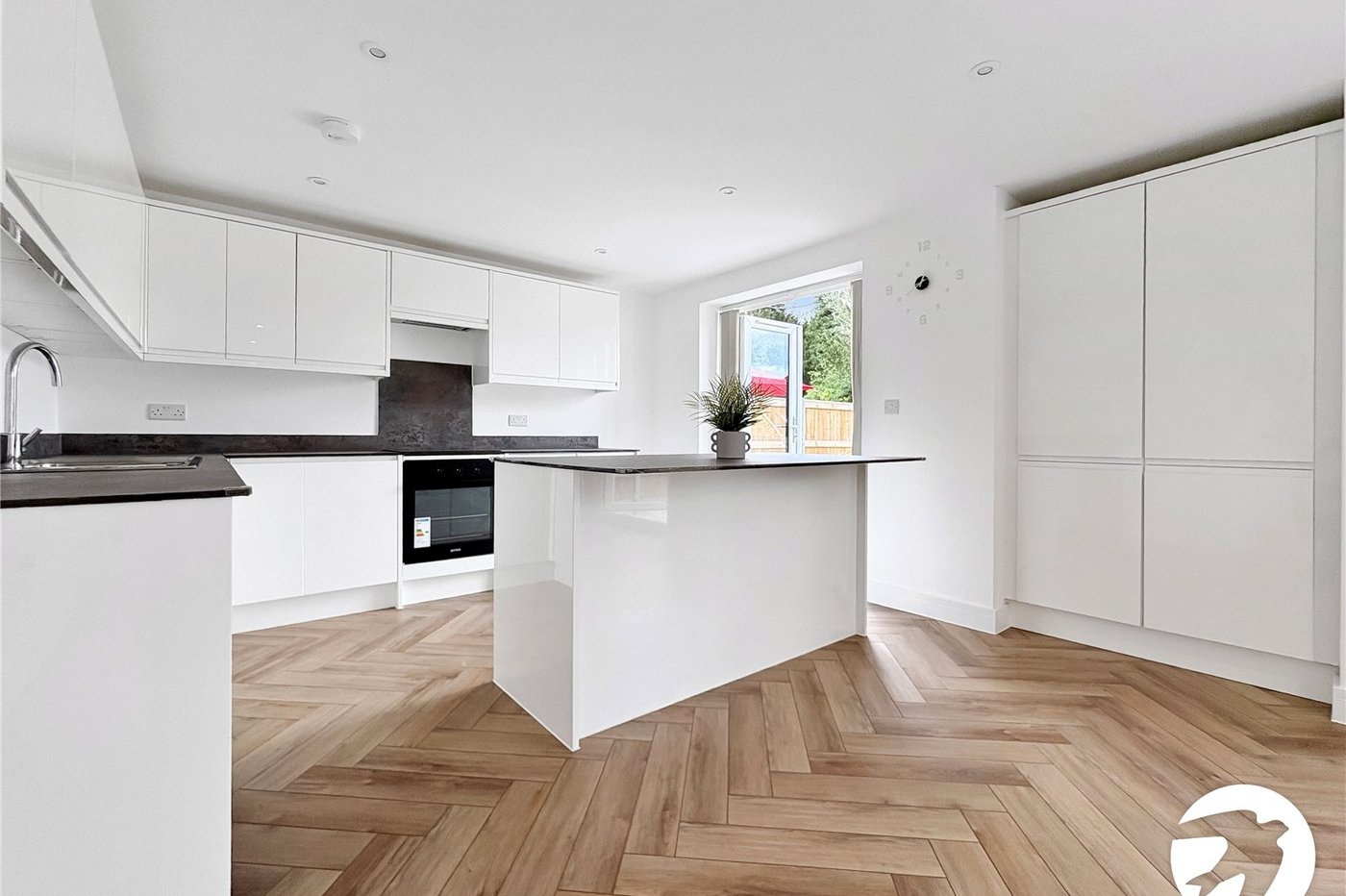 3 bedroom house to rent in Lynsted | Robinson Michael & Jackson