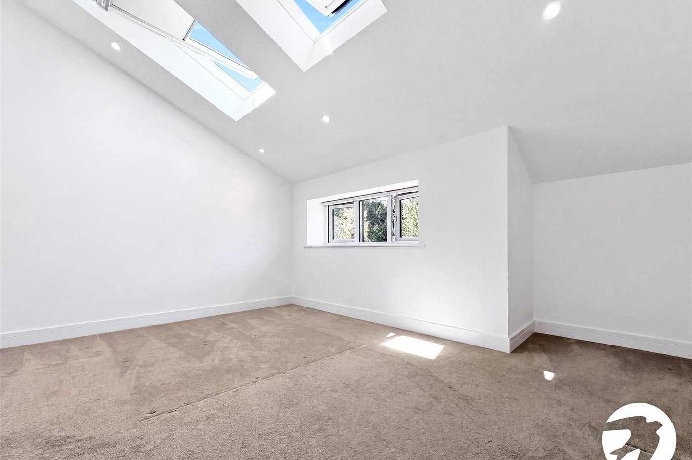 3 bedroom house to rent in Lynsted | Robinson Michael & Jackson