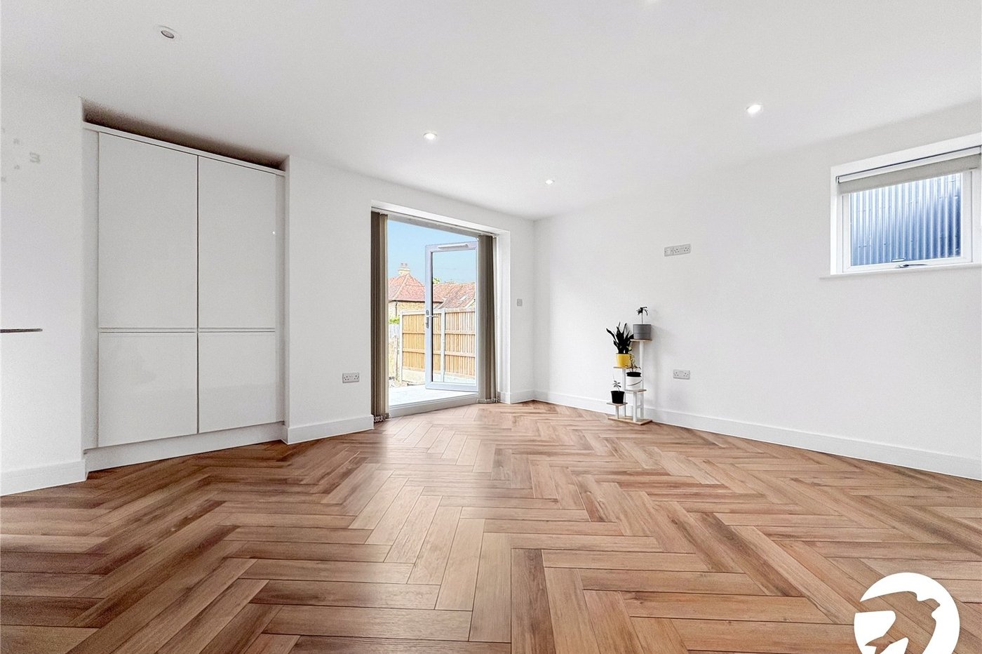 3 bedroom house to rent in Lynsted | Robinson Michael & Jackson