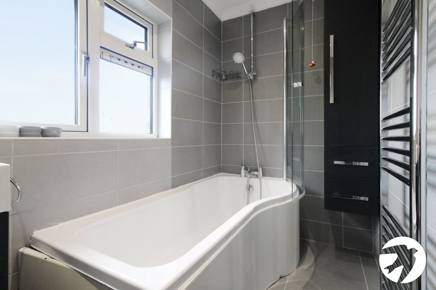 3 bedroom house to rent in Gravesend | Robinson Michael & Jackson