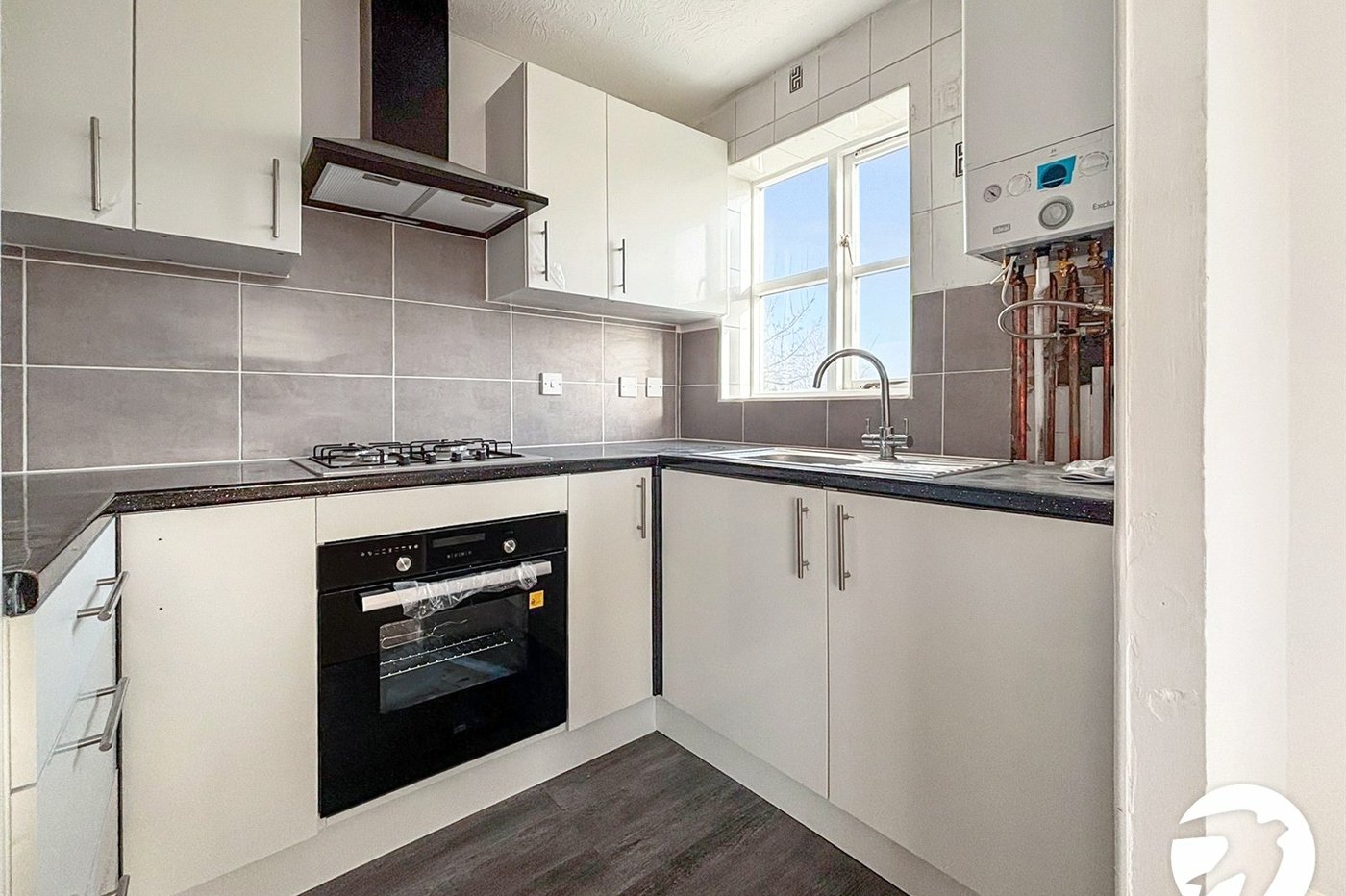 2 bedroom property to rent in Dartford | Robinson Jackson