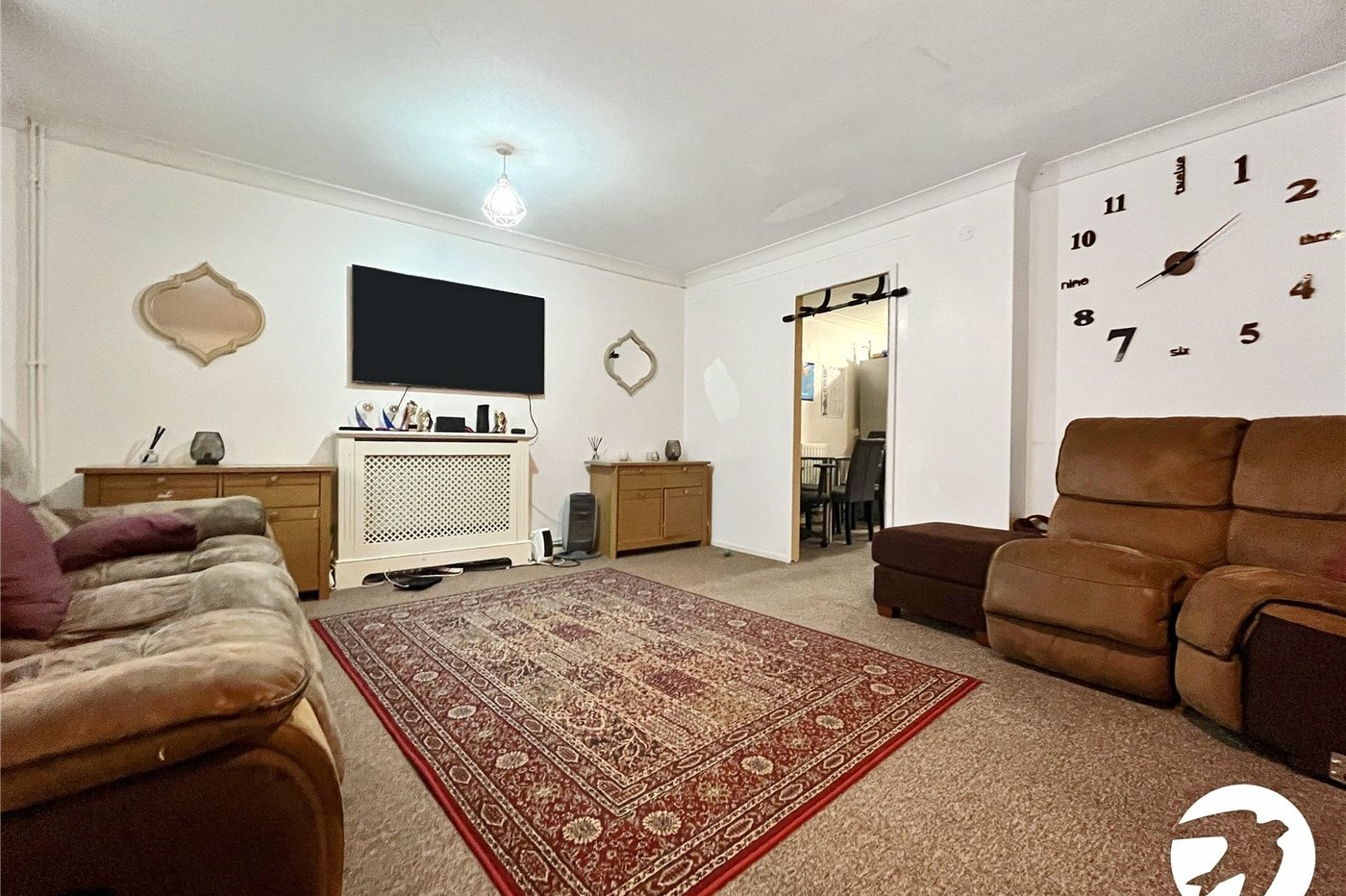 3 bedroom house to rent in Rainham | Robinson Michael & Jackson