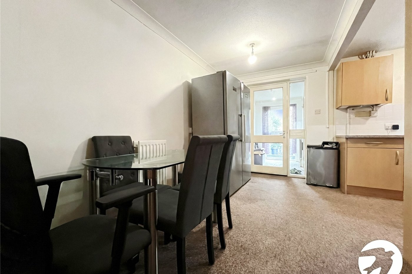 3 bedroom house to rent in Rainham | Robinson Michael & Jackson