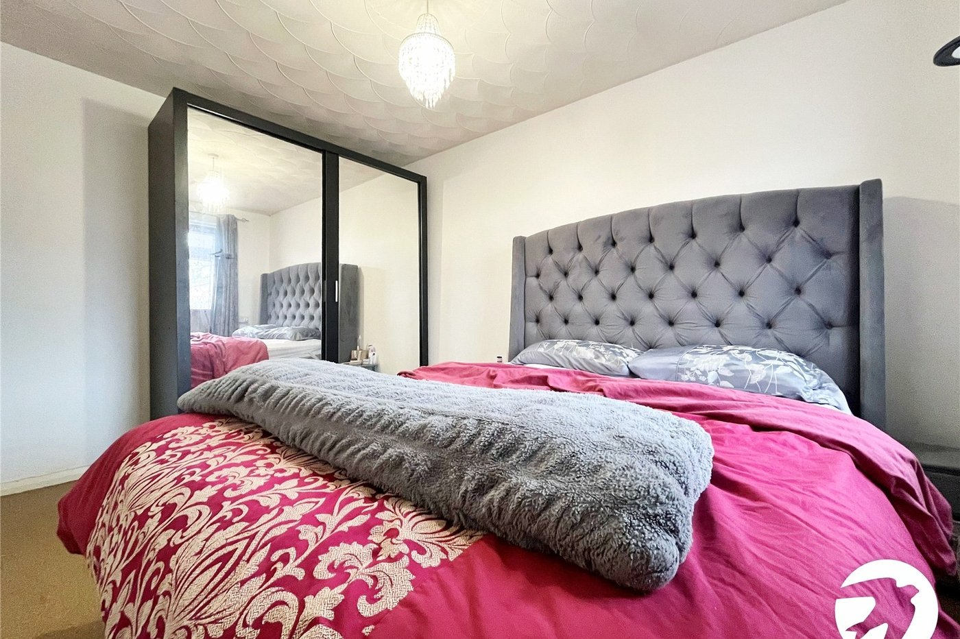 3 bedroom house to rent in Rainham | Robinson Michael & Jackson