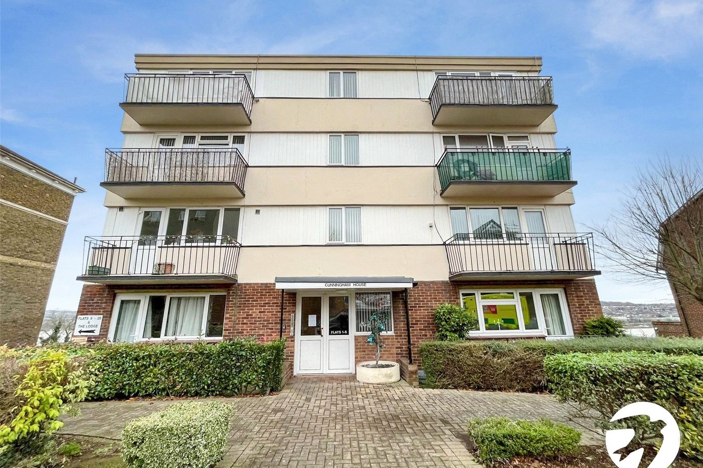 2 bedroom property to rent in Rochester | Robinson Michael & Jackson