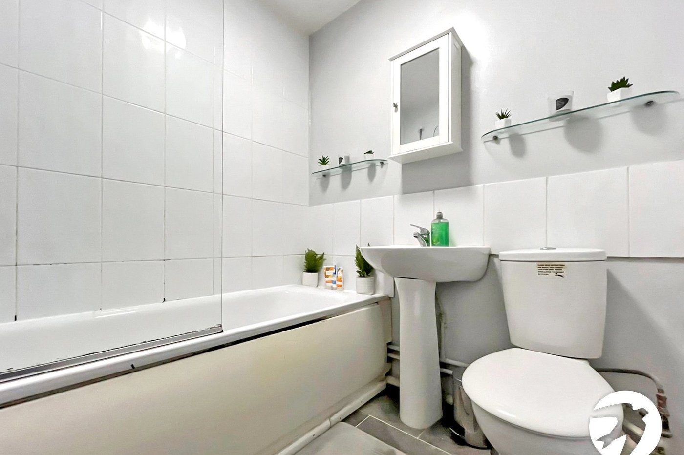 2 bedroom property to rent in Rochester | Robinson Michael & Jackson