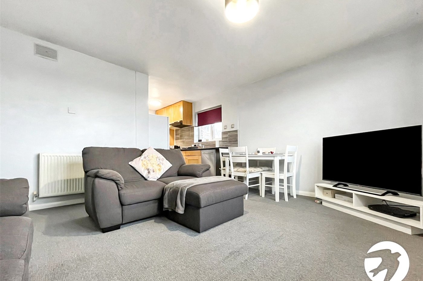 2 bedroom property to rent in Rochester | Robinson Michael & Jackson