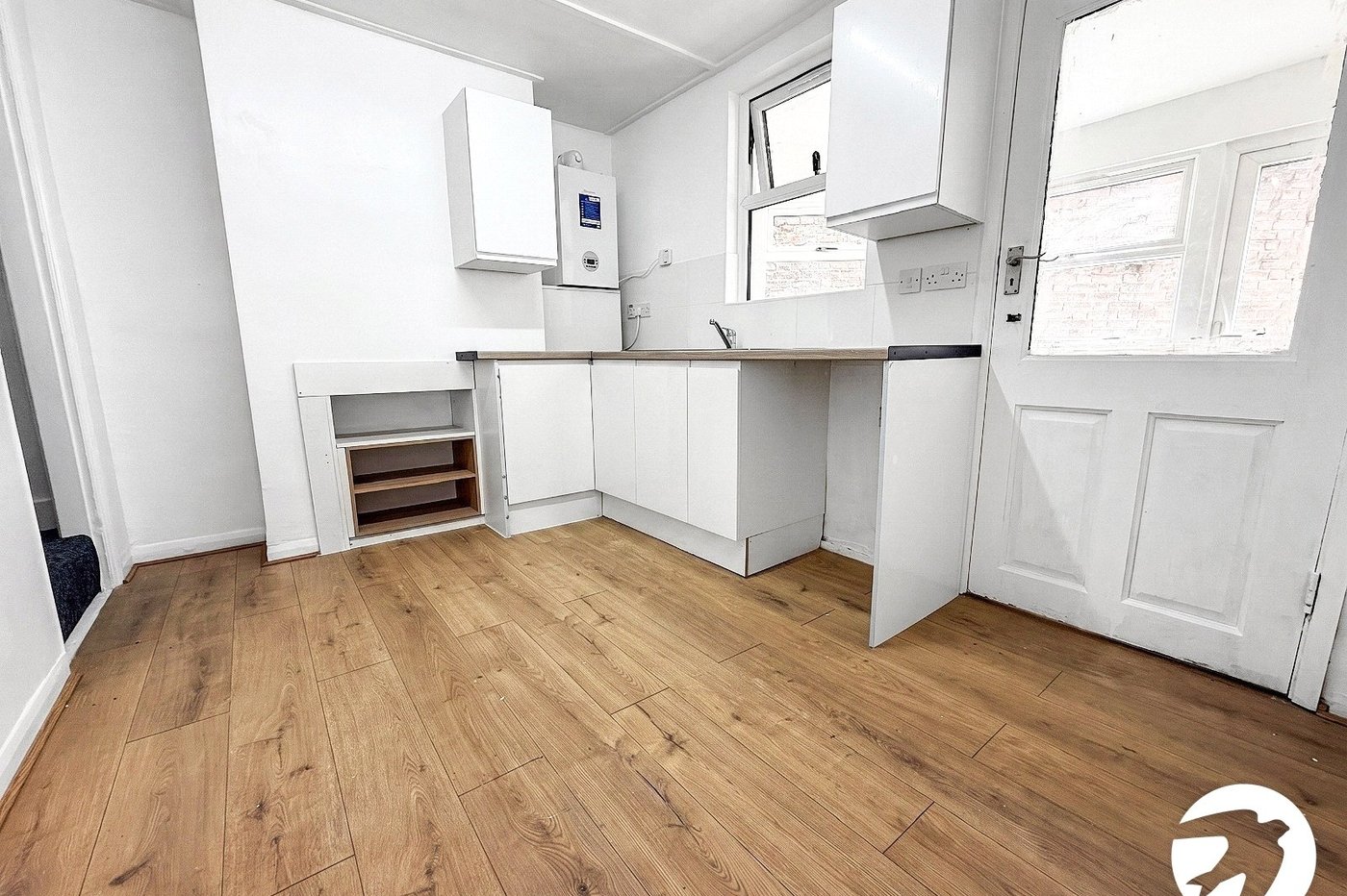 2 bedroom house to rent in Sittingbourne | Robinson Michael & Jackson