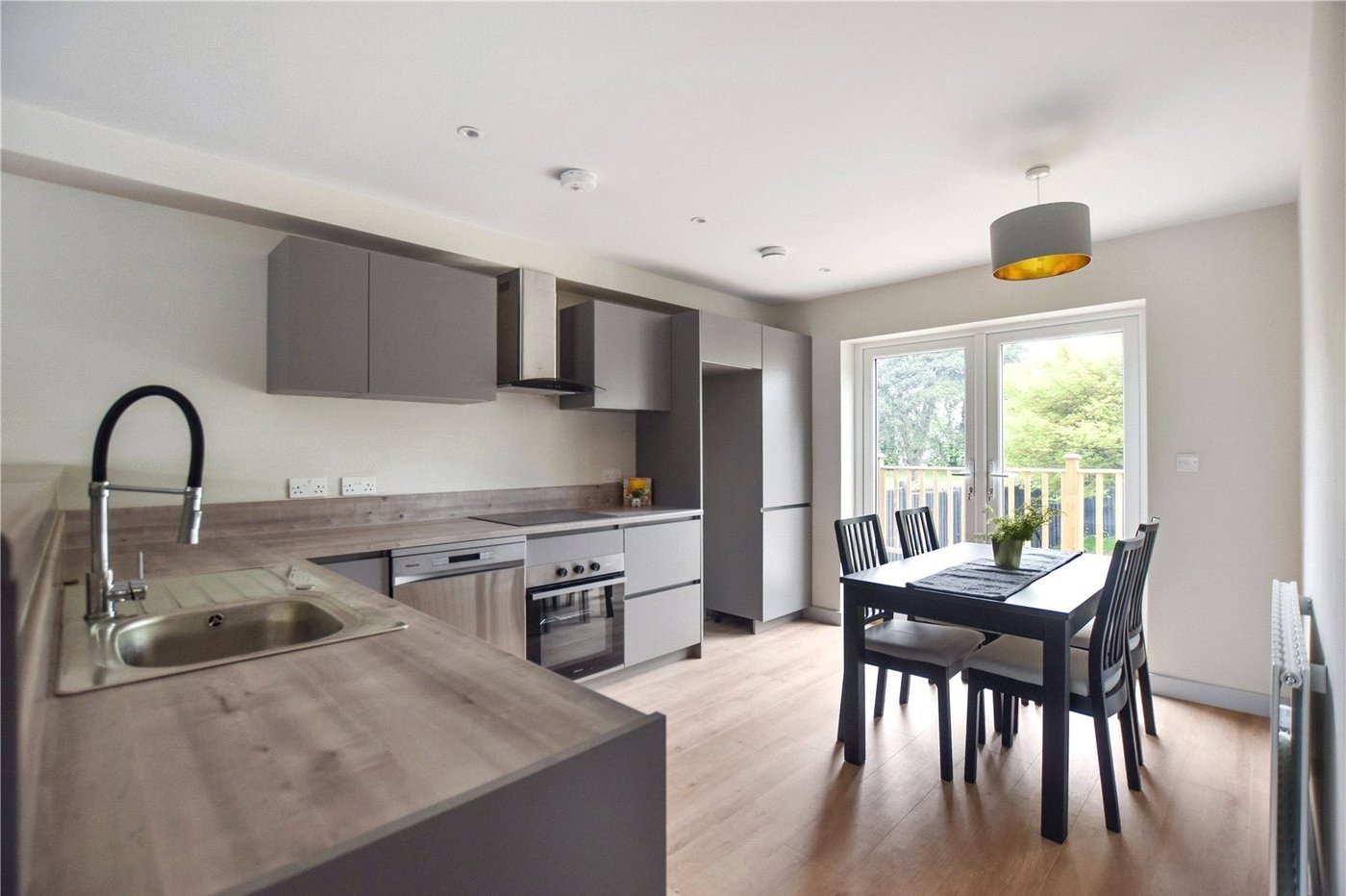3 bedroom bungalow to rent in Bexley | Robinson Jackson