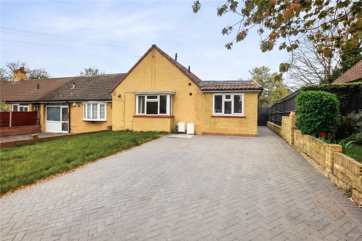 3 bedroom bungalow to rent in Bexley | Robinson Jackson