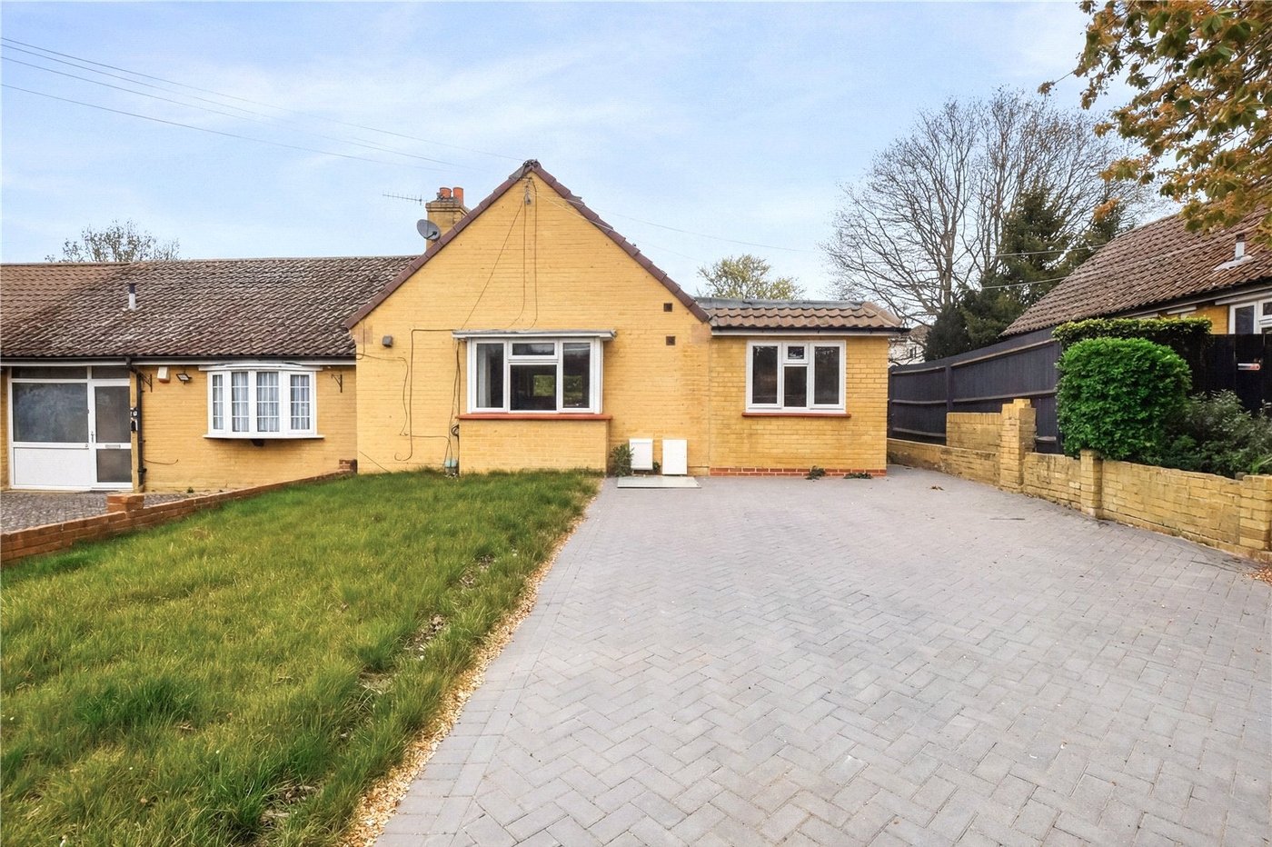 3 bedroom bungalow to rent in Bexley | Robinson Jackson