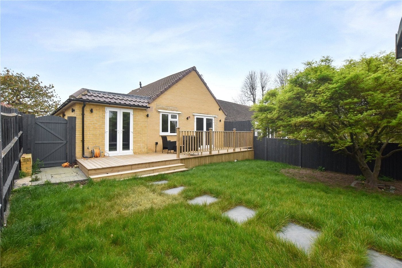 3 bedroom bungalow to rent in Bexley | Robinson Jackson