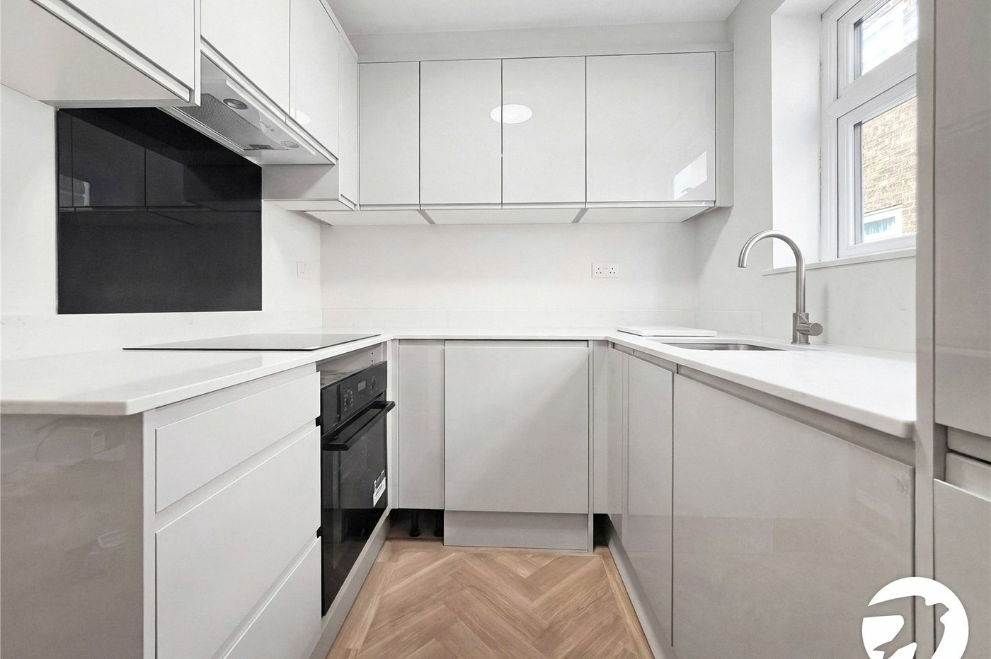 3 bedroom property to rent in The Park | Robinson Jackson