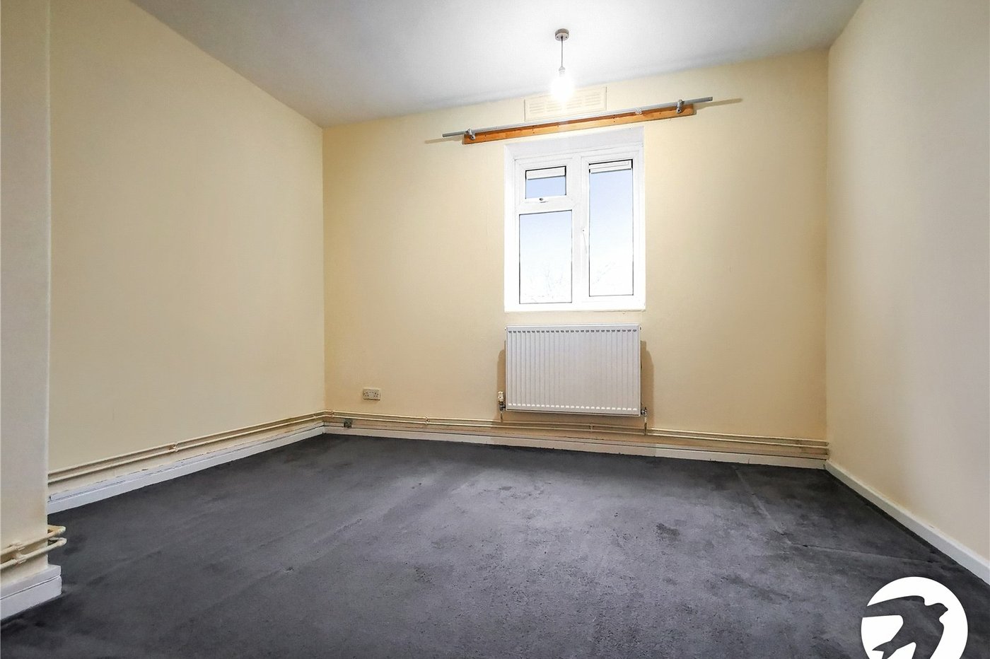 2 bedroom property to rent in Erith | Robinson Jackson