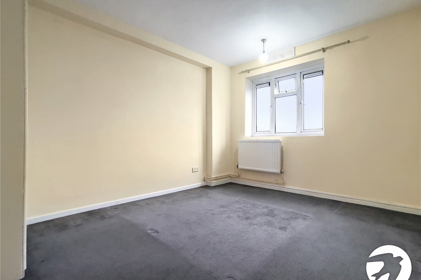 2 bedroom property to rent in Erith | Robinson Jackson