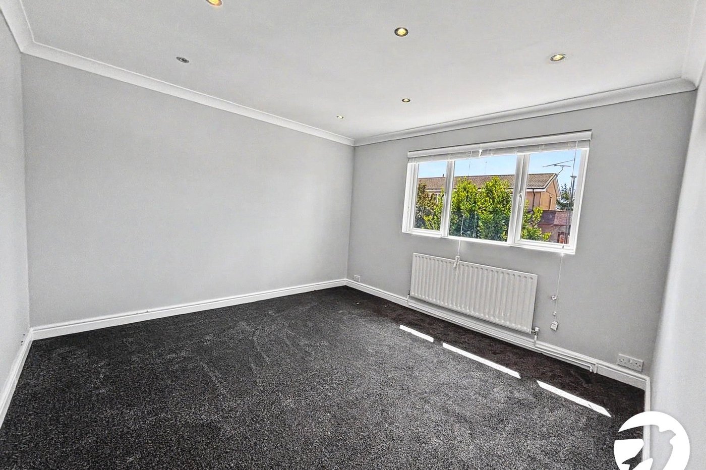 3 bedroom house to rent in Erith | Robinson Jackson