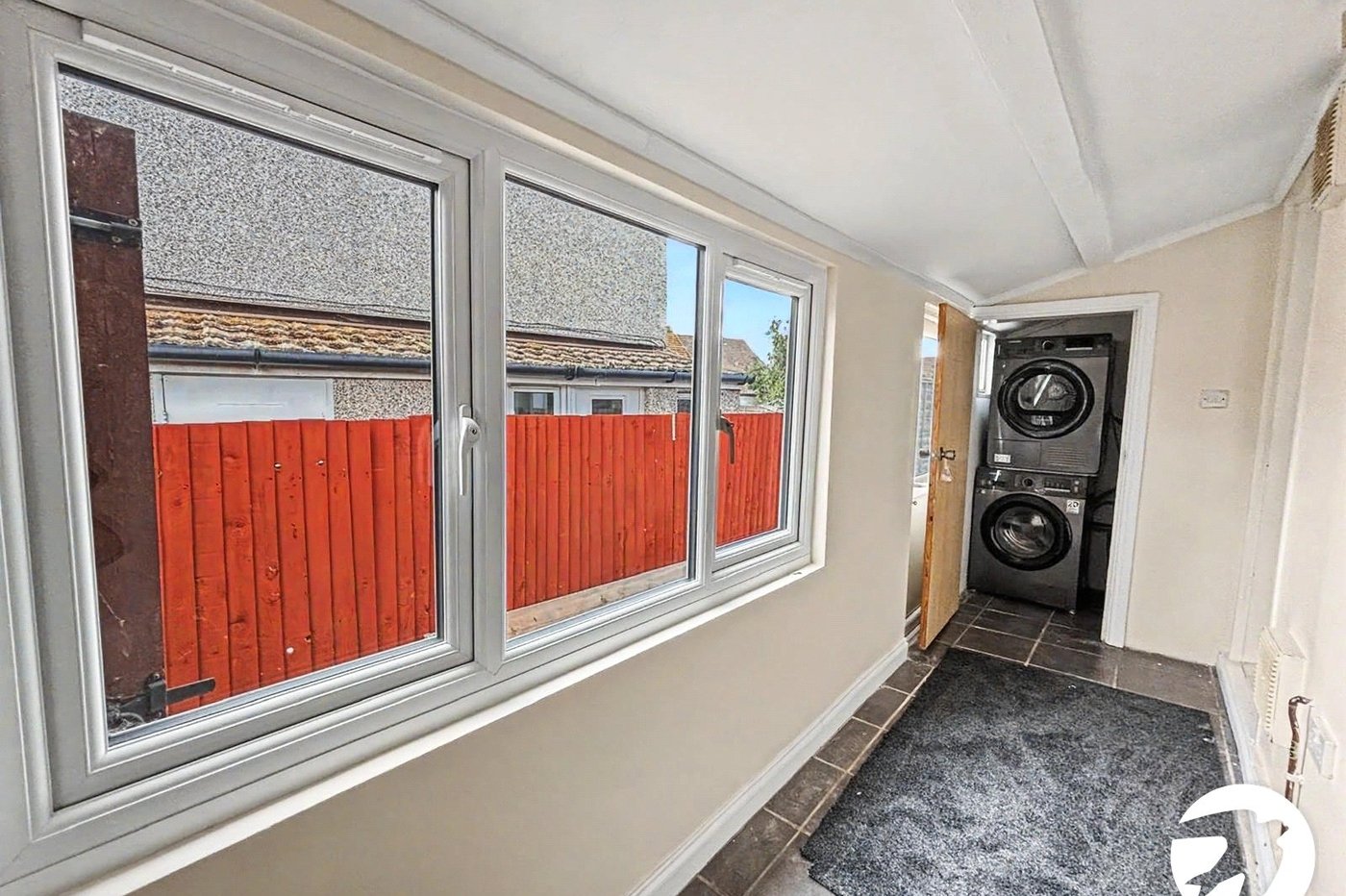 3 bedroom house to rent in Erith | Robinson Jackson