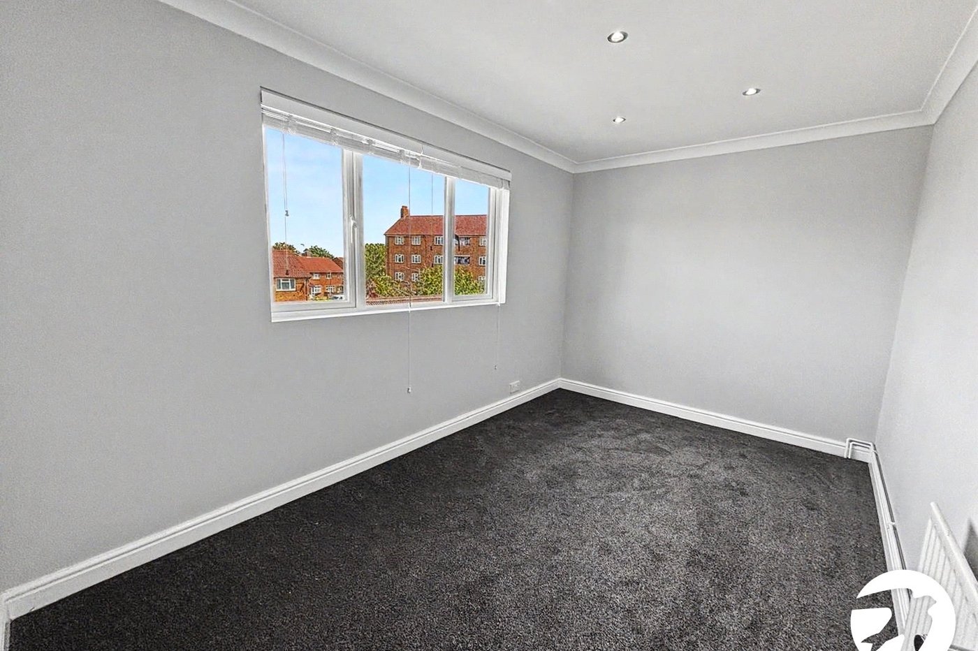 3 bedroom house to rent in Erith | Robinson Jackson