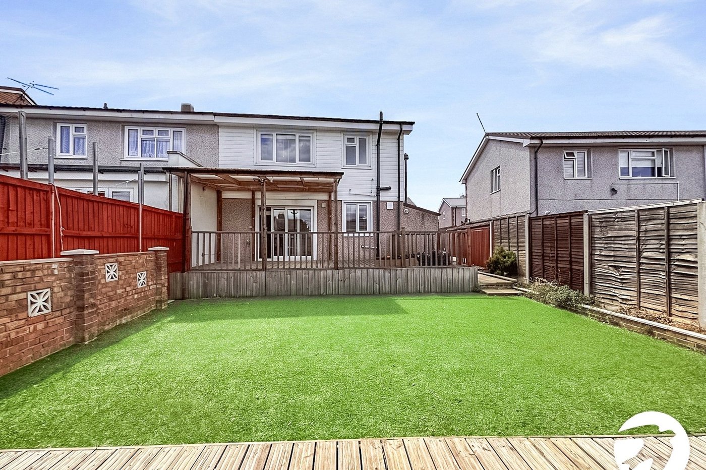 3 bedroom house to rent in Erith | Robinson Jackson