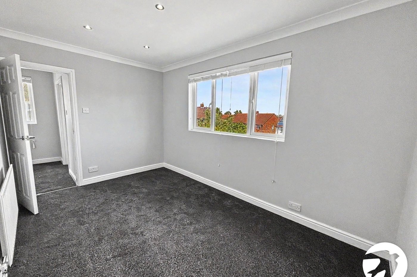 3 bedroom house to rent in Erith | Robinson Jackson