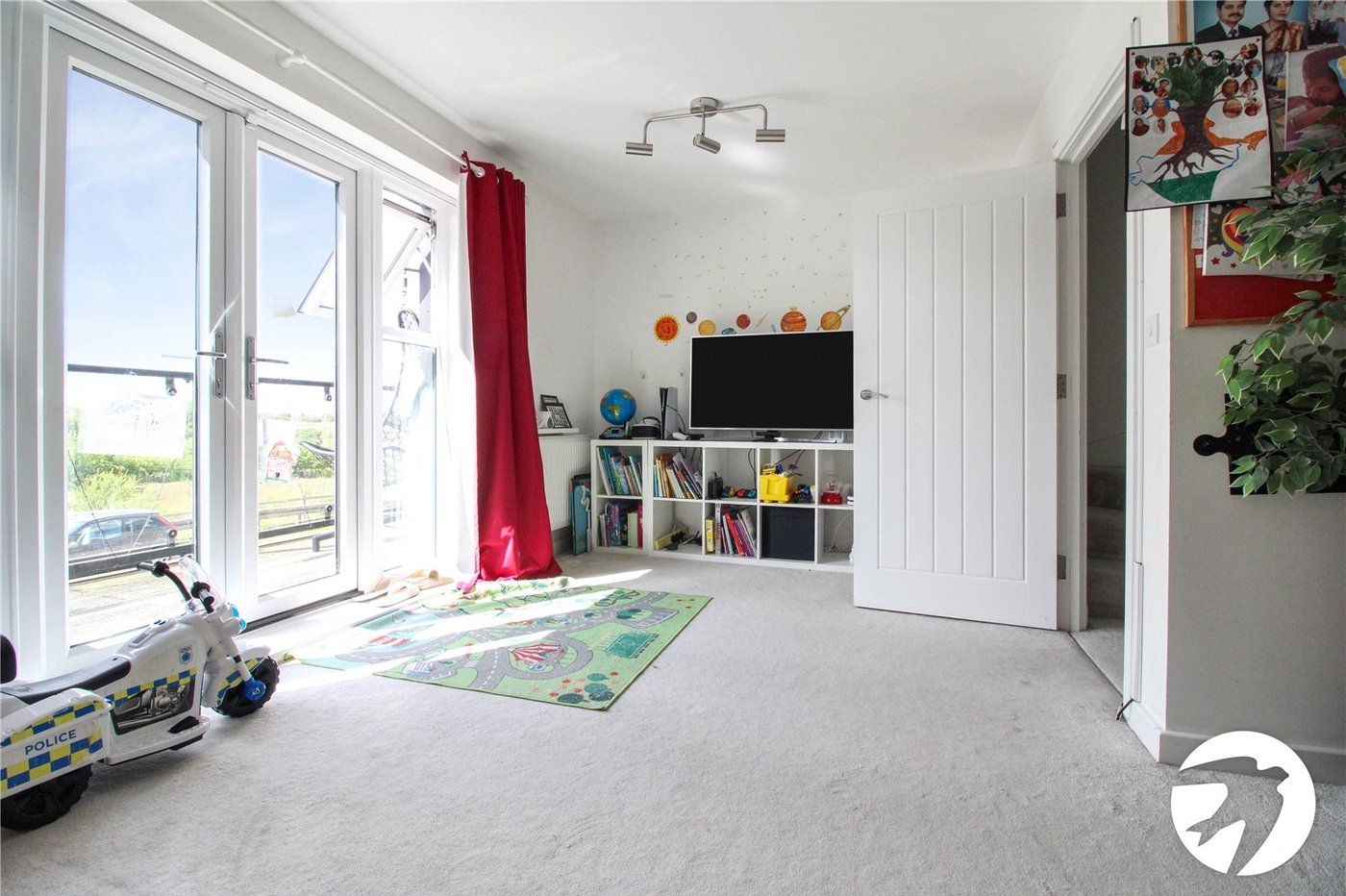 5 bedroom property to rent in Northfleet | Robinson Michael & Jackson