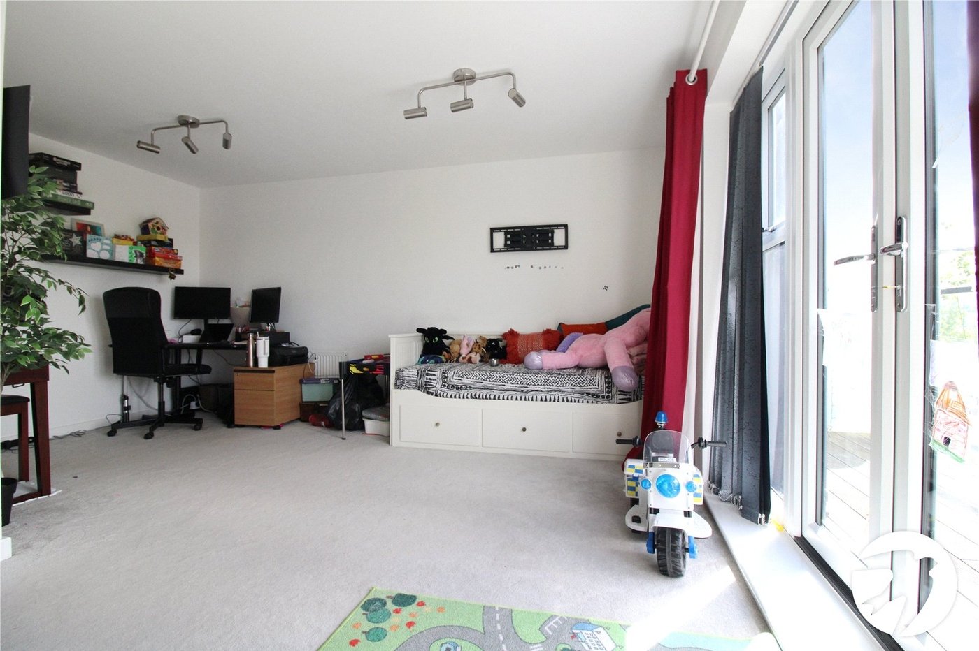 5 bedroom property to rent in Northfleet | Robinson Michael & Jackson