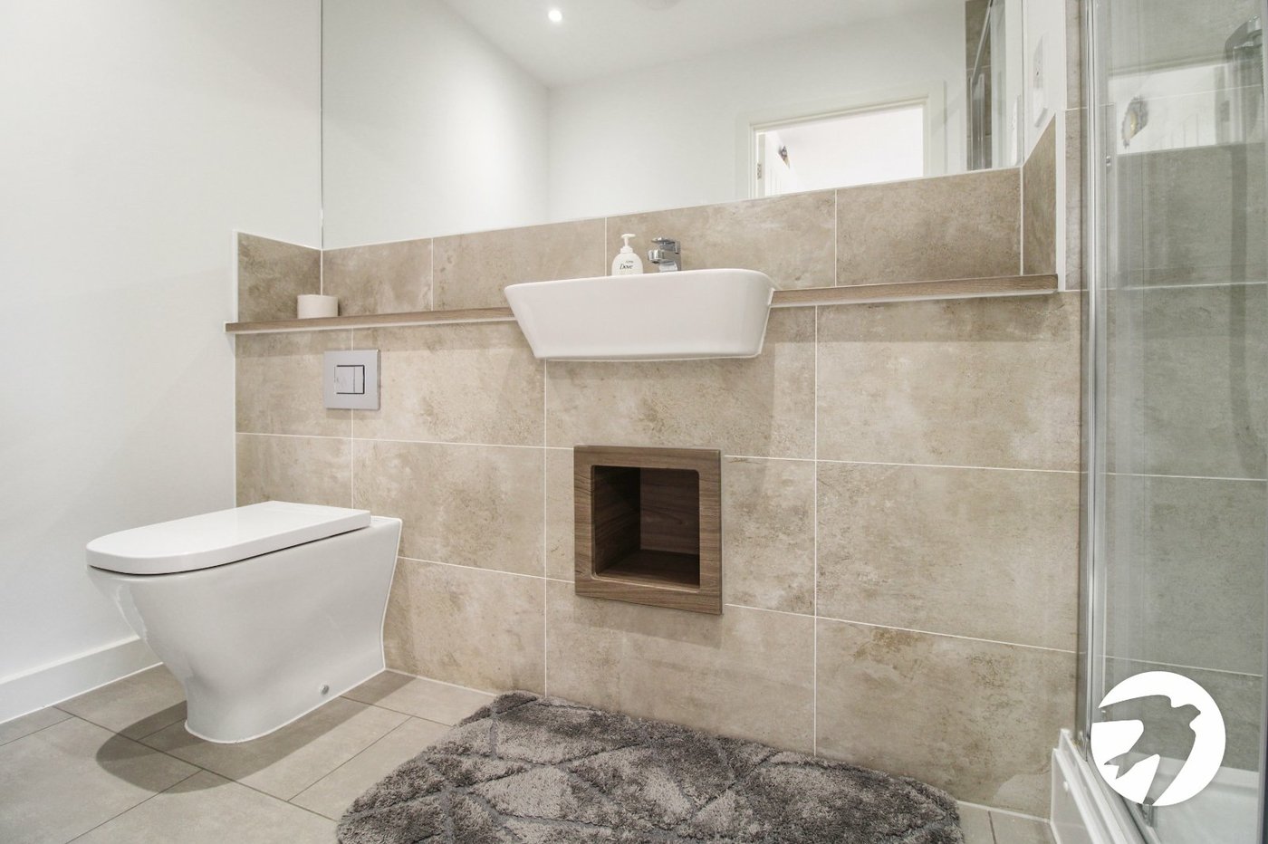 4 bedroom property to rent in Northfleet | Robinson Michael & Jackson