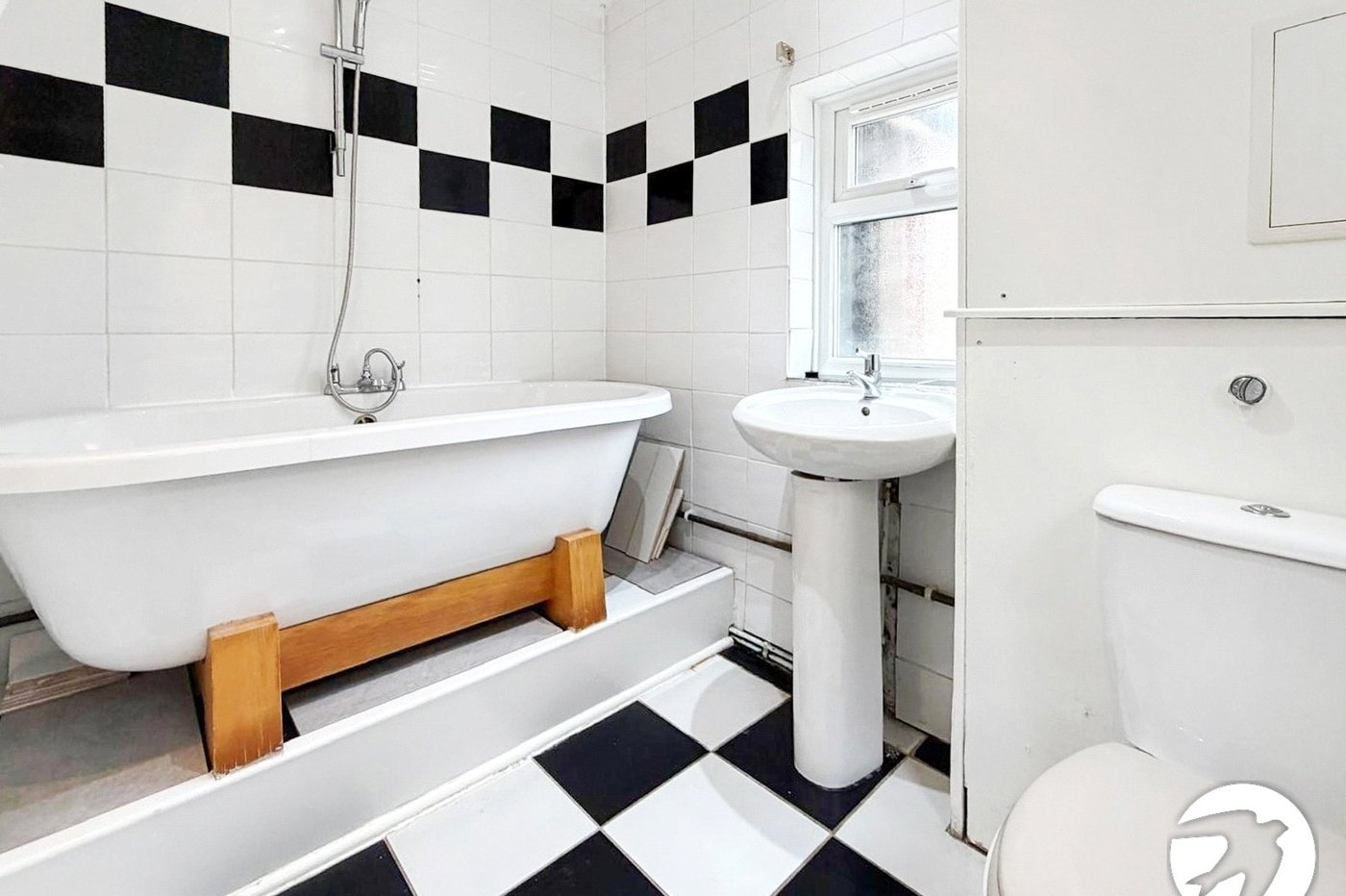 3 bedroom house to rent in Chatham | Robinson Michael & Jackson