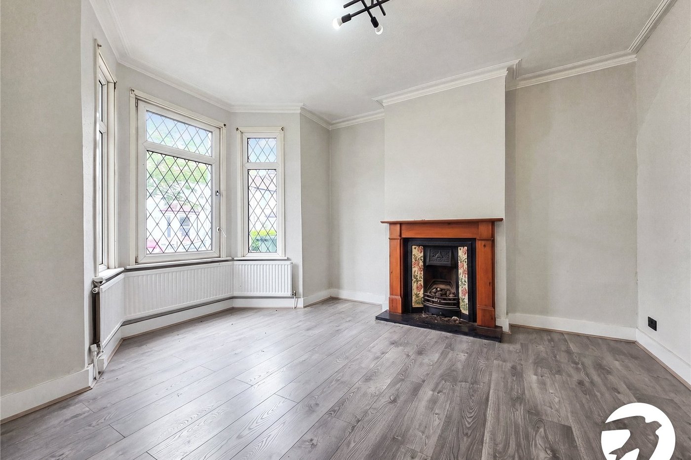 3 bedroom house to rent in London | Robinson Jackson