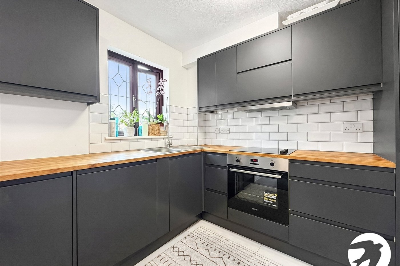 2 bedroom house to rent in London | 