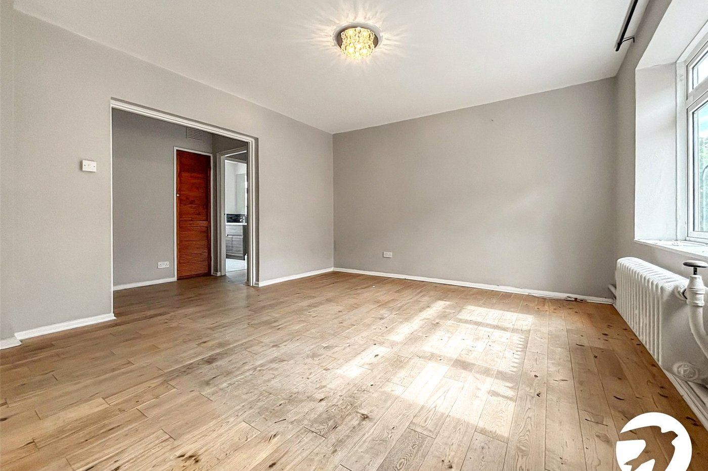 3 bedroom property to rent in London | Robinson Jackson