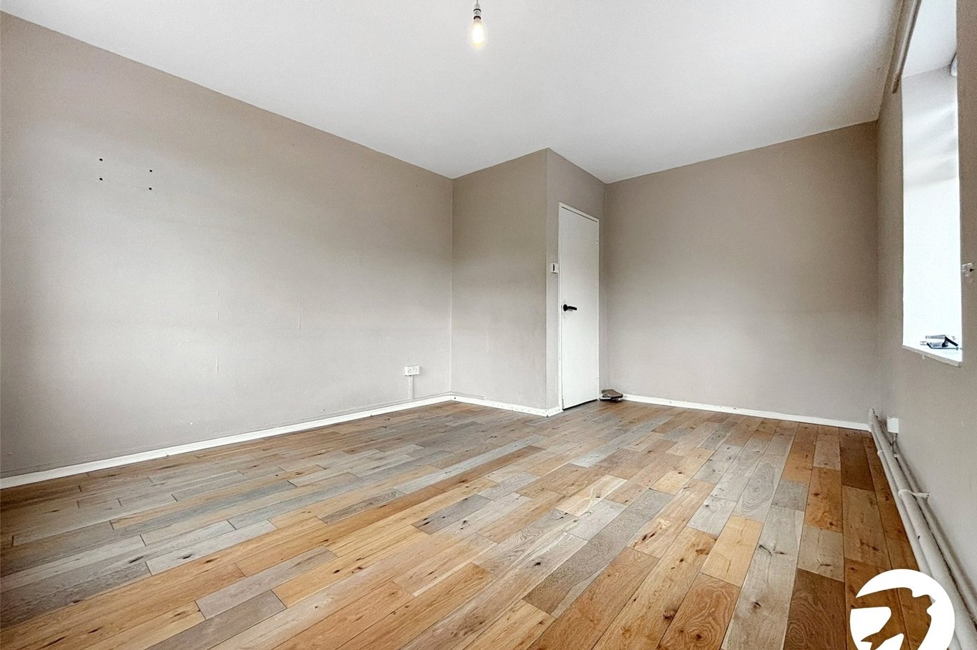 3 bedroom property to rent in London | Robinson Jackson