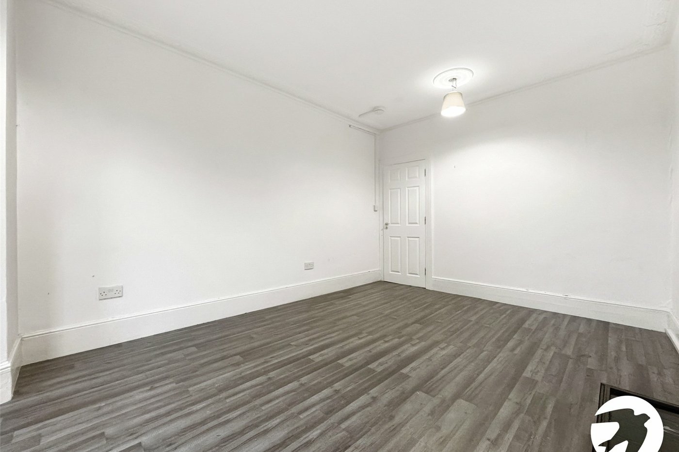 3 bedroom property to rent in Sydenham | Robinson Jackson