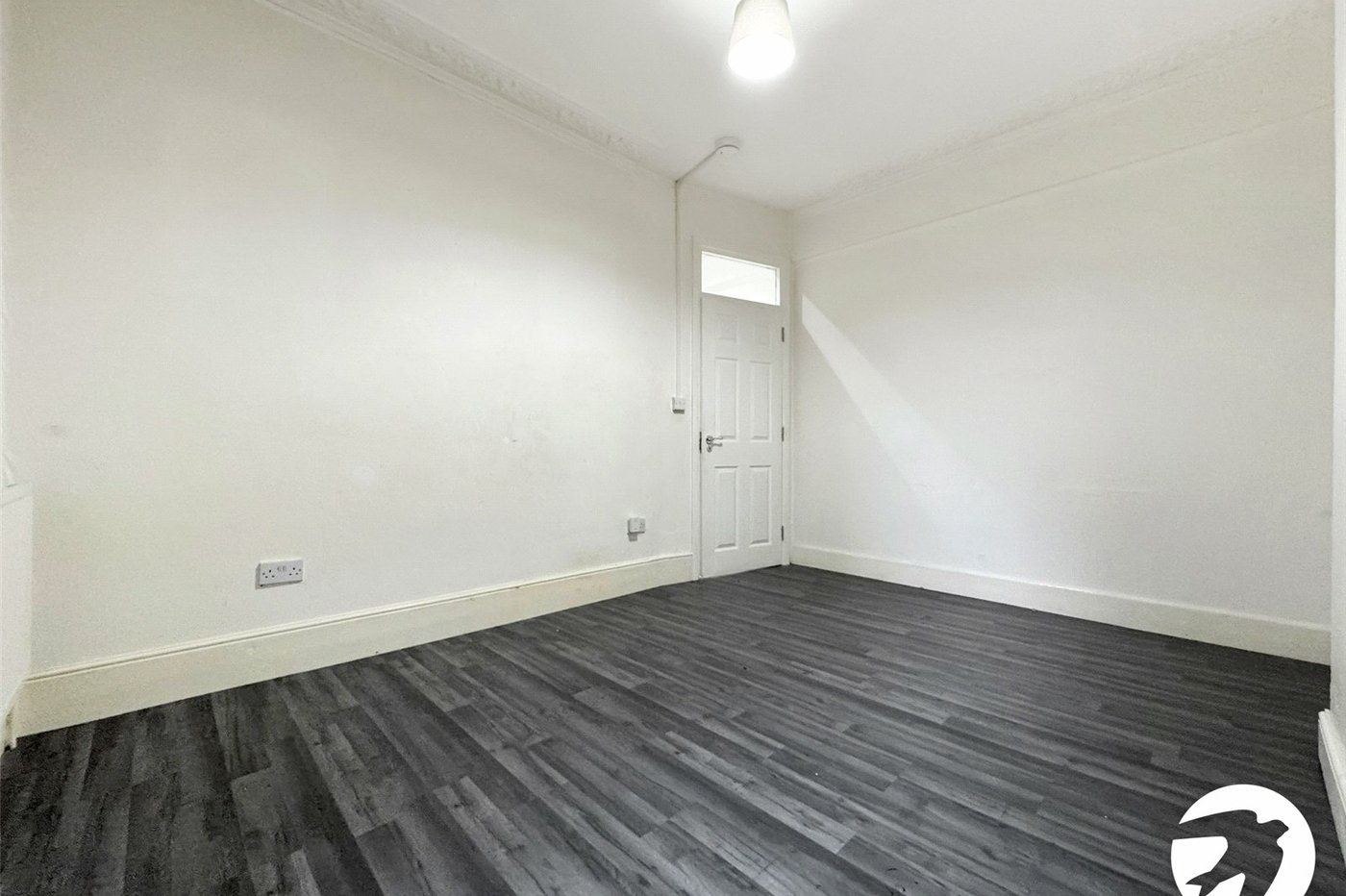 3 bedroom property to rent in Sydenham | Robinson Jackson