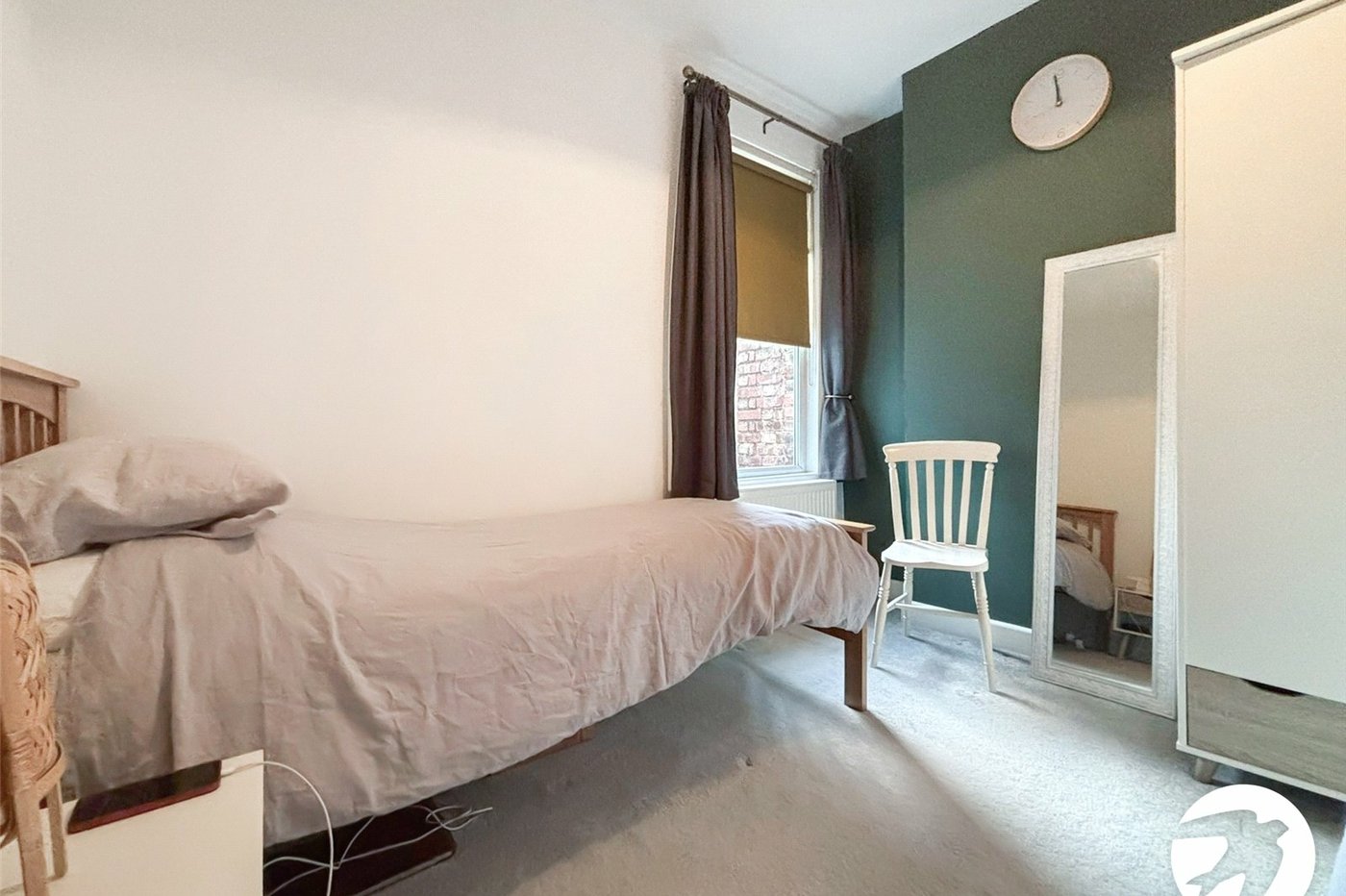 2 bedroom property to rent in London | Robinson Jackson