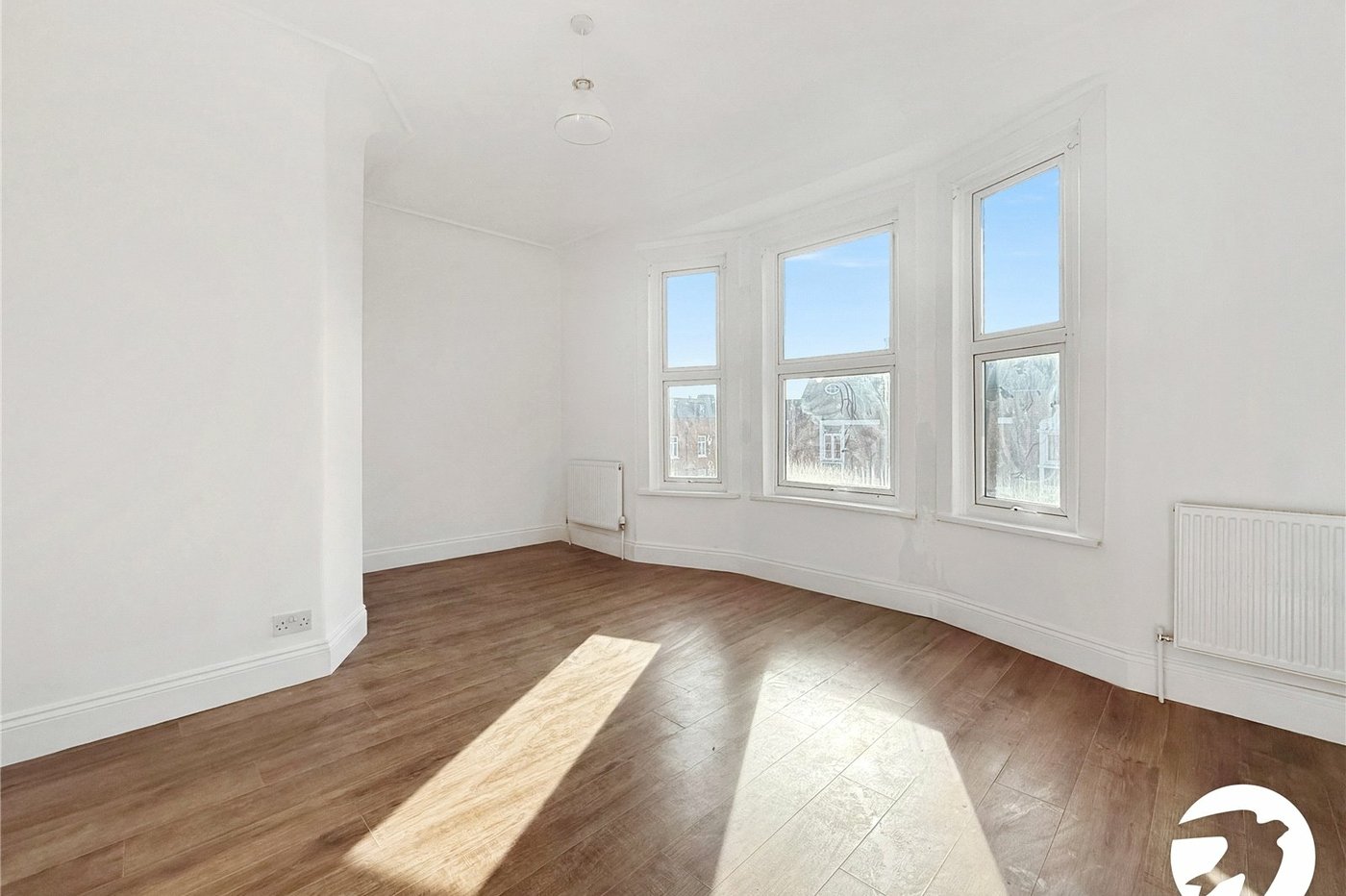 3 bedroom property to rent in Sydenham | Robinson Jackson