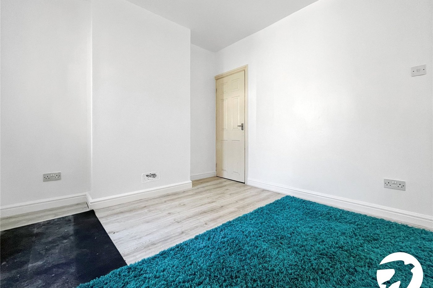 2 bedroom house to rent in Chatham | Robinson Michael & Jackson