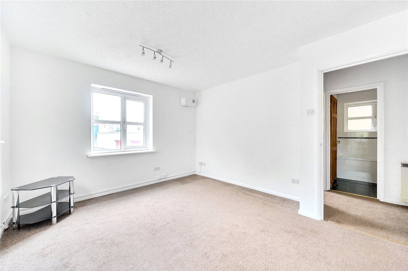 1 bedroom property to rent in London | Robinson Jackson