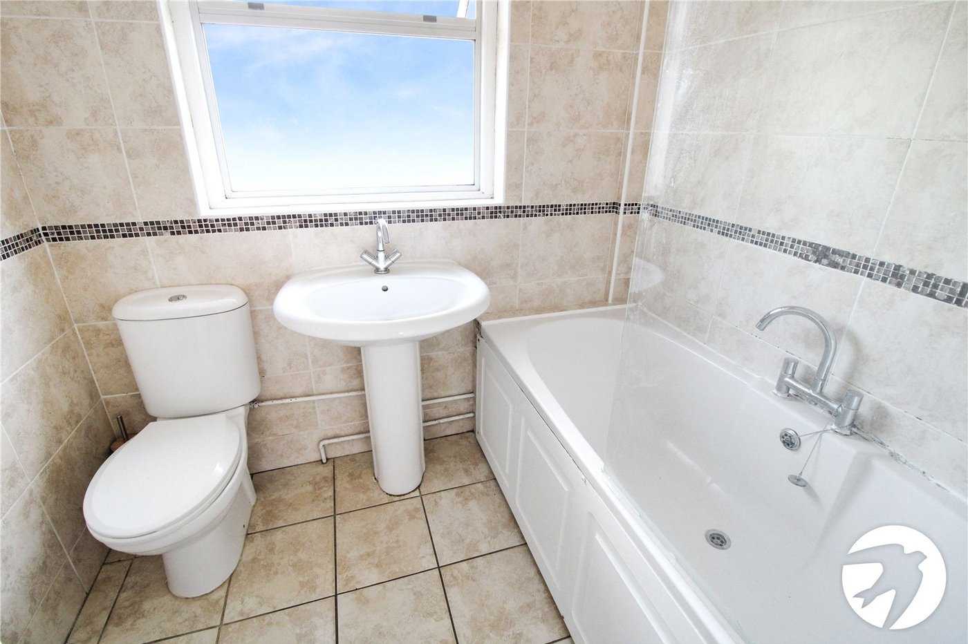 3 bedroom house to rent in Gravesend | Robinson Michael & Jackson