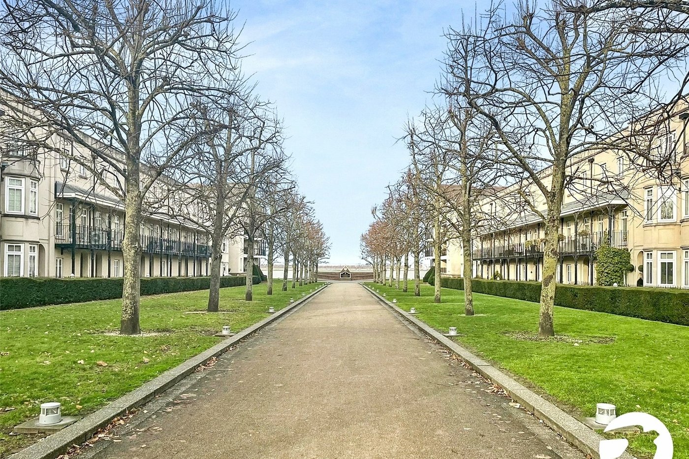 5 bedroom house to rent in Ingress Park | Robinson Michael & Jackson