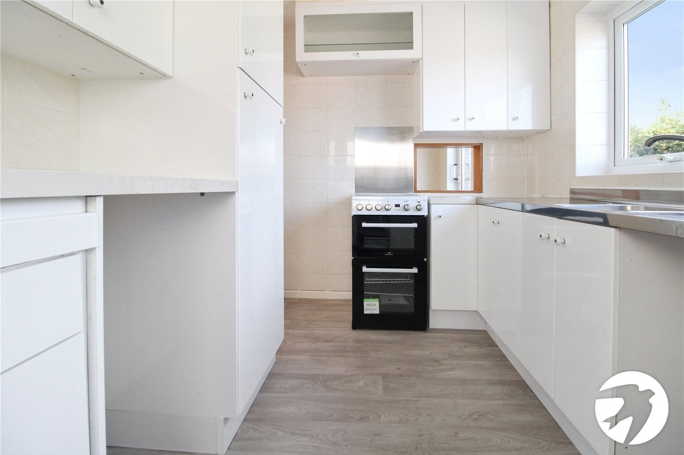 3 bedroom house to rent in Istead Rise | Robinson Michael & Jackson