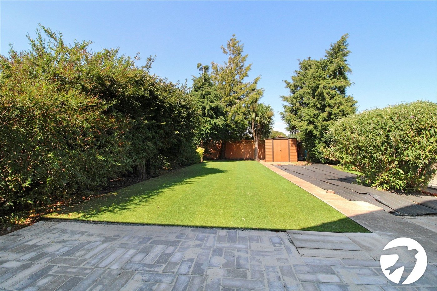 3 bedroom house to rent in Istead Rise | Robinson Michael & Jackson