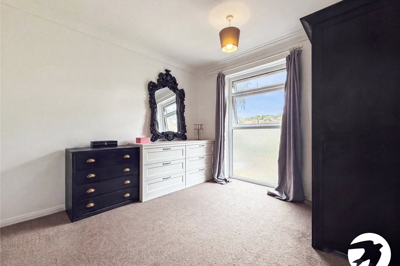 3 bedroom house to rent in Cuxton | Robinson Michael & Jackson